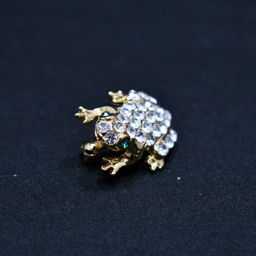Vintage Frog Rhinestone Small Brooch, Green Rhinestone Eyes, Gold Tone, 1960s